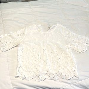White blouse in good condition